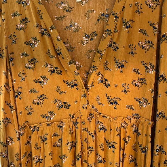 Floral Maxi Dress - Picture 4 of 4